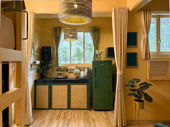 The Sleepy Owl ( Men Only )