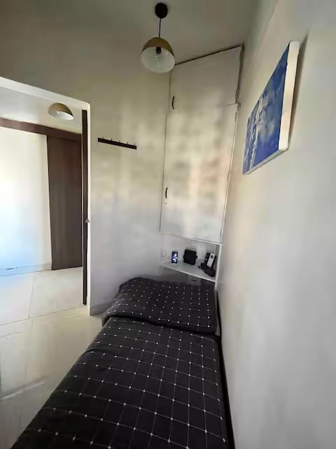 Eternal Sunshine - Pod room by the Sea